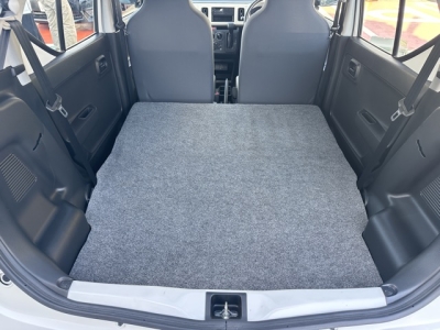 アルト(スズキ)中古車 内外装写真