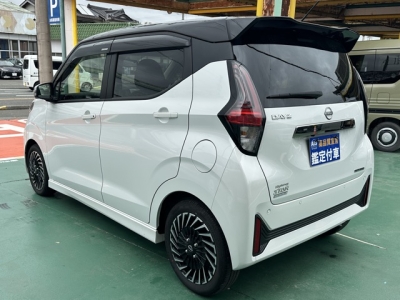 デイズ(ニッサン)中古車 後方