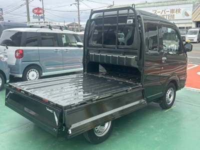 キャリートラック(スズキ)届出済未使用車 内外装写真他２