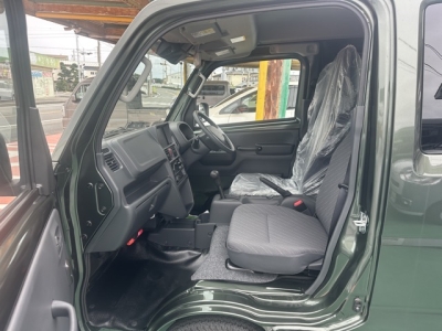 キャリートラック(スズキ)届出済未使用車 前席内装