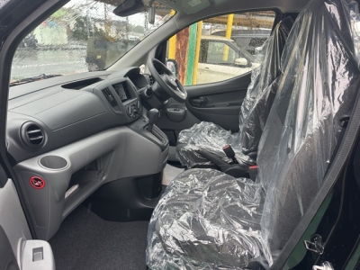 NV200バネットバン(ニッサン)登録済未使用車 前席内装