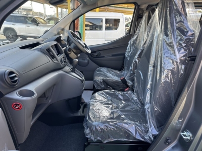 NV200バネットバン(ニッサン)登録済未使用車 前席内装