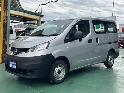 NV200バネットバン(ニッサン)レンタ登録済未使用車 前方