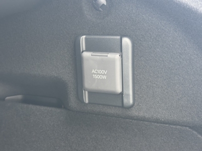 クラウンクロスオーバー(トヨタ)レンタＵＰ 内外装写真他２