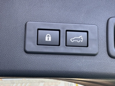 レヴォーグ(スバル)中古車 内外装写真他１