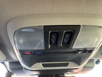 インプレッサ(スバル)中古車 内外装写真他２