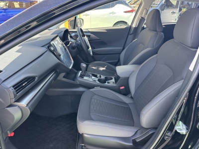 インプレッサ(スバル)中古車 前席内装