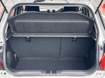 スイフトスポーツ(スズキ)中古車 内外装写真他１