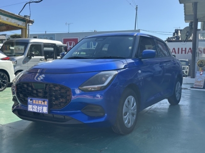 新型スイフト(スズキ)中古車 前方