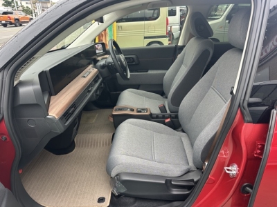 HONDA e(ホンダ)中古車 前席内装