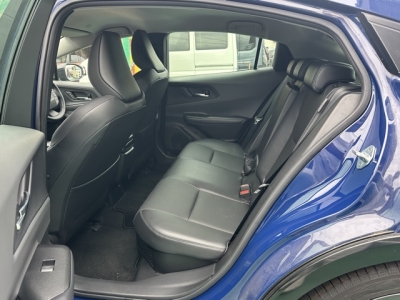 プリウス(トヨタ)中古車 後席内装