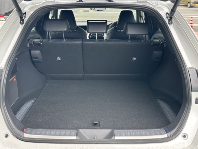 ハリアー(トヨタ)中古車 内外装写真他１