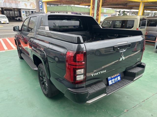 トライトン(三菱)中古車 2