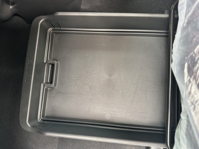 新型ルークス(ニッサン)中古車 後席内装