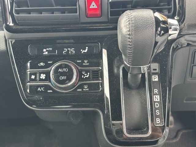 タント(ダイハツ)中古車 15