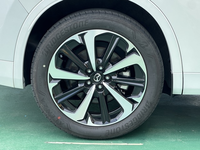 CX-60(マツダ)中古車 14