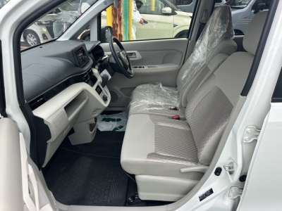 ムーヴ(ダイハツ)中古車 前席内装