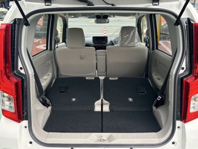 ムーヴ(ダイハツ)中古車 内外装写真他１