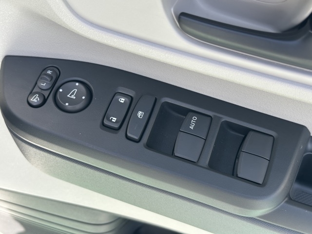 N-BOX(ホンダ)届出済未使用車 14