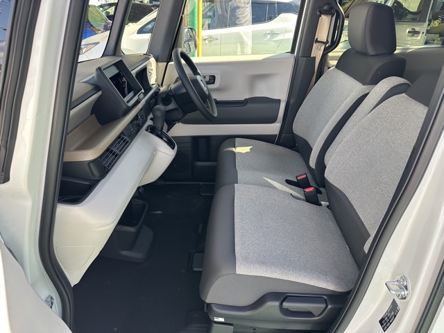 N-BOX(ホンダ)届出済未使用車 3