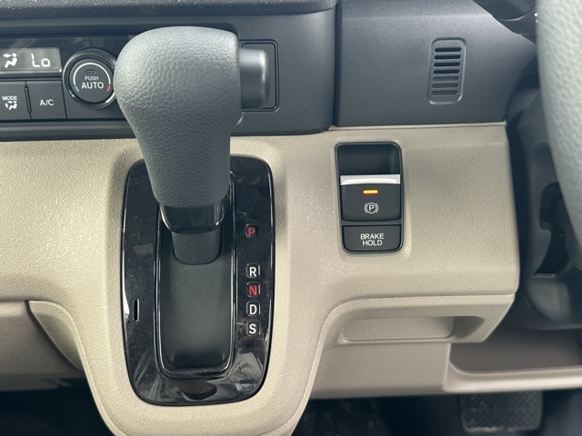 N-BOX(ホンダ)届出済未使用車 16