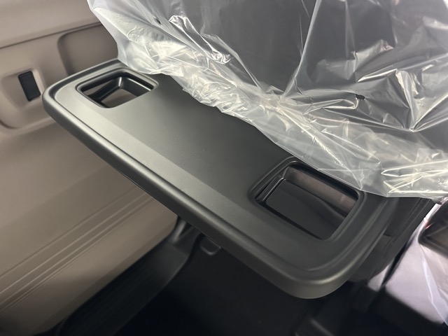N-BOX(ホンダ)届出済未使用車 7