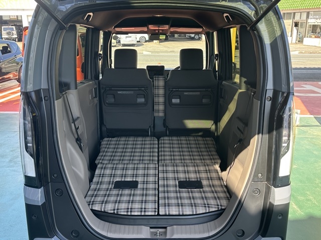 N-BOX(ホンダ)届出済未使用車 11