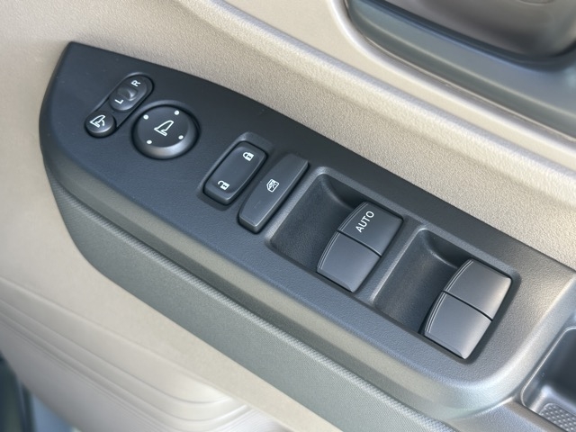 N-BOX(ホンダ)届出済未使用車 14
