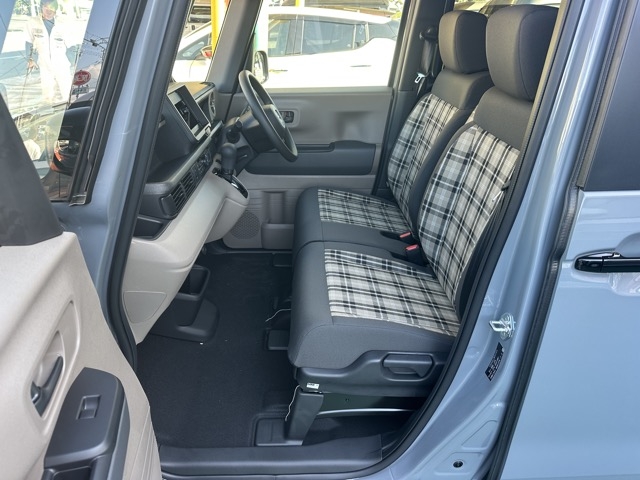 N-BOX(ホンダ)届出済未使用車 3