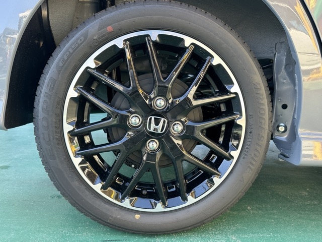 N-BOX(ホンダ)届出済未使用車 13