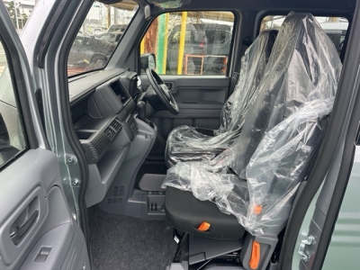 N-VAN(ホンダ)届出済未使用車 前席内装