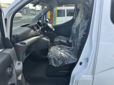 NV200バネットバン(ニッサン)登録済未使用車 前席内装