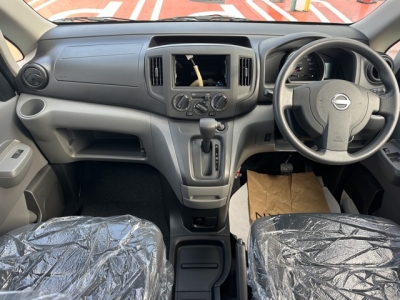 NV200バネットバン(ニッサン)登録済未使用車 内外装写真