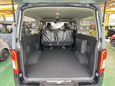 キャラバン(ニッサン)登録済未使用車 内外装写真他２