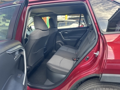 ＲＡＶ４(トヨタ)中古車 後席内装