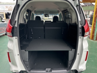 フリード+(ホンダ)中古車 内外装写真他１