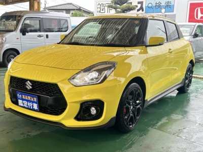 スイフトスポーツ(スズキ)登録済未使用車 前方