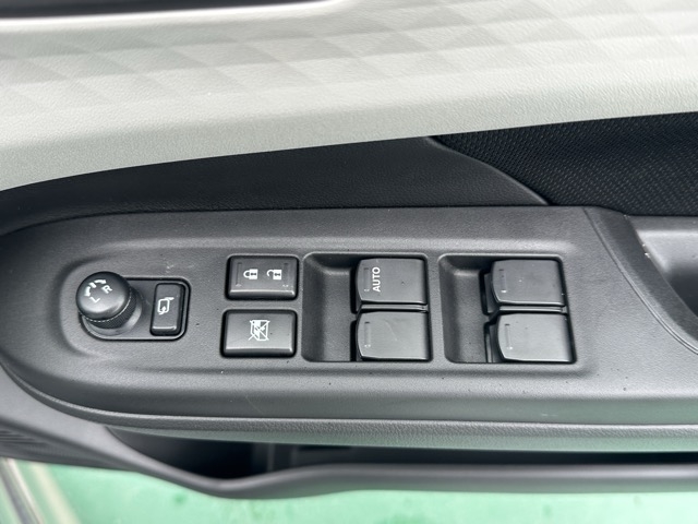 スイフト(スズキ)中古車 12