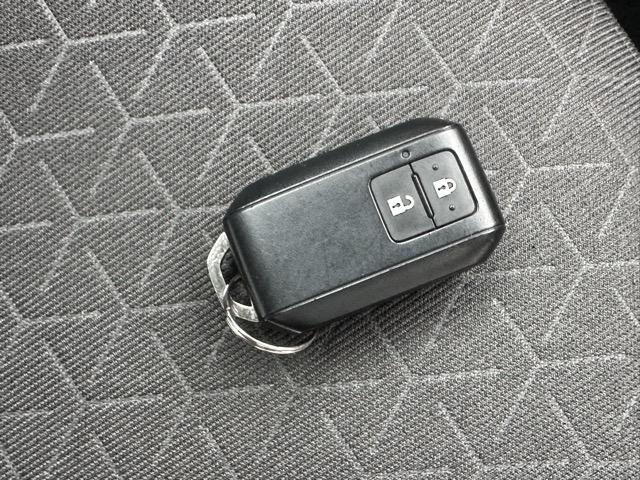 スイフト(スズキ)中古車 24
