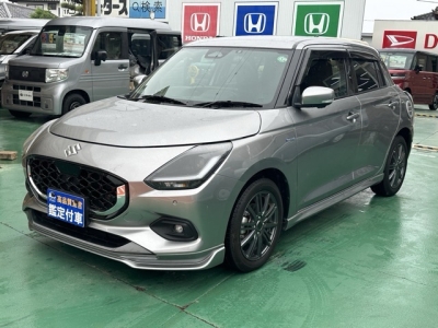 新型スイフト(スズキ)中古車 前方