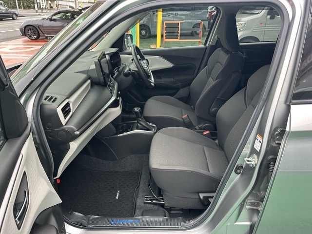 スイフト(スズキ)中古車 3
