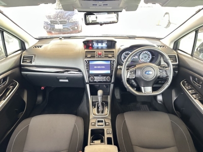 レヴォーグ(スバル)中古車 内外装写真他