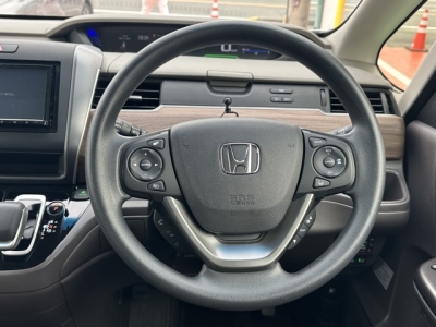 フリード(ホンダ)中古車 内外装写真他１