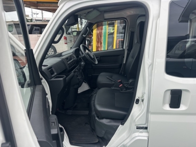 ハイゼットカーゴ(ダイハツ)中古車 前席内装