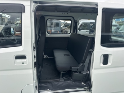 ハイゼットカーゴ(ダイハツ)中古車 後席内装
