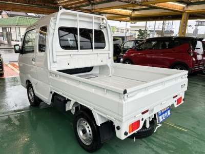 キャリートラック(スズキ)中古車 後方