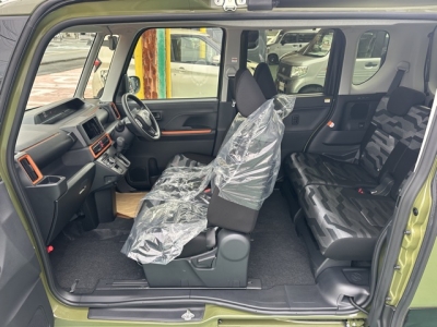 タントファンクロス(ダイハツ)届出済未使用車 後席内装