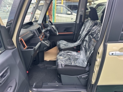 タントファンクロス(ダイハツ)届出済未使用車 前席内装