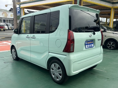 タント(ダイハツ)届出済未使用車 後方
