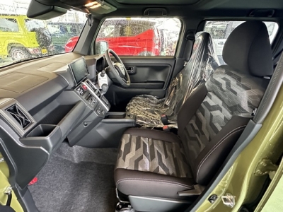 タフト(ダイハツ)届出済未使用車 前席内装